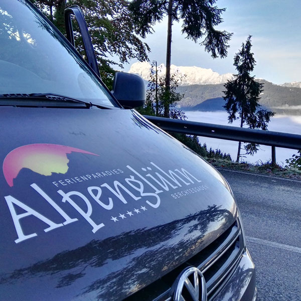 Alpenglühn hotel bus